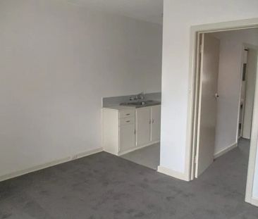 Location - Well Maintained Block - Photo 5