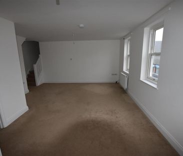 3 bedroom maisonette to rent - Photo 1