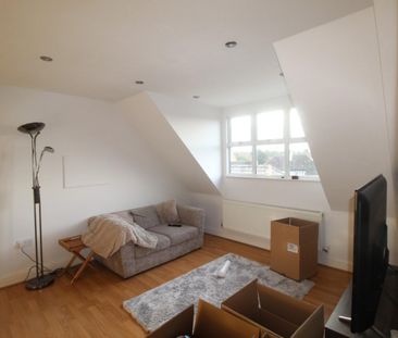 2 bedroom Flat To Let - Photo 1