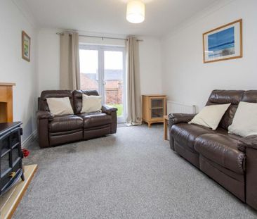 3 bedroom semi-detached house to rent - Photo 3