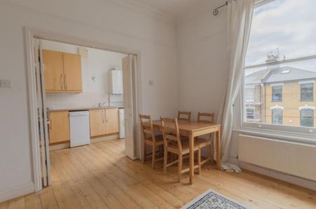 2 bedroom flat to rent - Photo 3