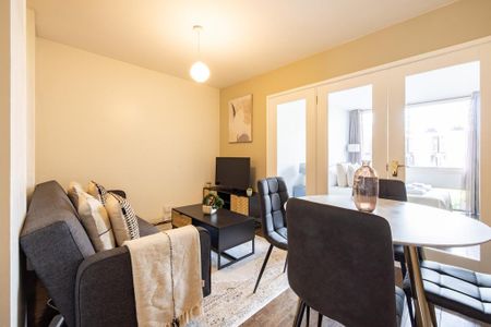 2 bedroom flat to rent - Photo 4