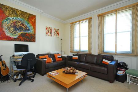 2 bedroom flat to rent - Photo 5