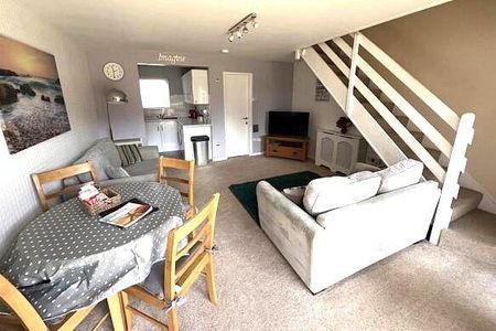 3 bedroom villa to rent - Photo 2