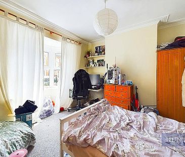 5 bedroom terraced house to rent - Photo 6