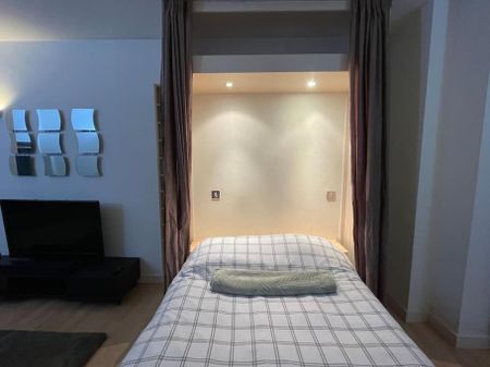 1 bedroom flat to rent - Photo 2