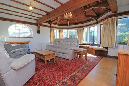 6 bedroom detached house to rent - Photo 4