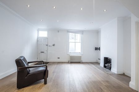 3 bedroom mews to rent - Photo 4