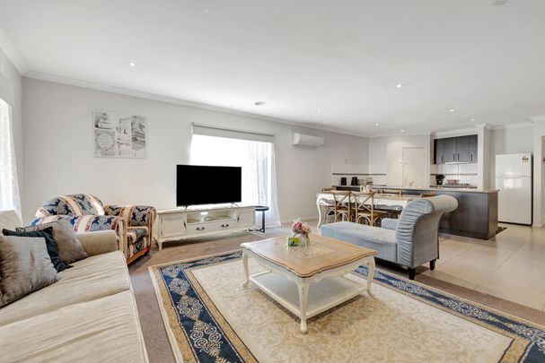 Family Home in Craigieburn - Photo 1