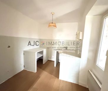 APPARTEMENT T3 - CENTRE VILLE - Photo 2