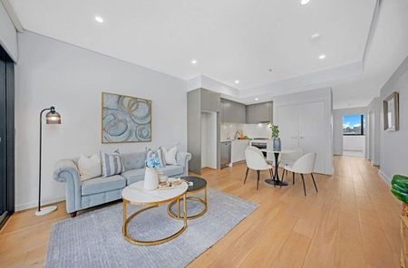 Stylish 2-Bedroom Apartment! - Photo 2