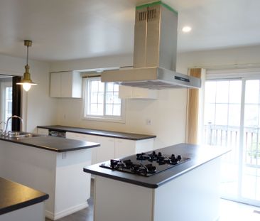 For Lease - 11951 Yonge Street, Richmond Hill, Ontario - Photo 1