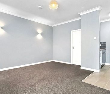 1 bedroom property to rent - Photo 2