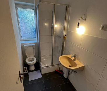 Renovierte Erdgeschoss Wohnung mit Balkon Zentral Essen - Photo 4