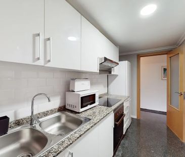 Avinguda del Port, Valencia, Valencian Community 46021 - Photo 1