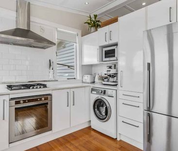 Modern & Stylish Living – Prime Location - Photo 4