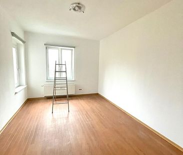 Attraktive & renovierte 2-Zimmer Wohnung mit EBK - Teilmöblierung möglich! - Foto 2