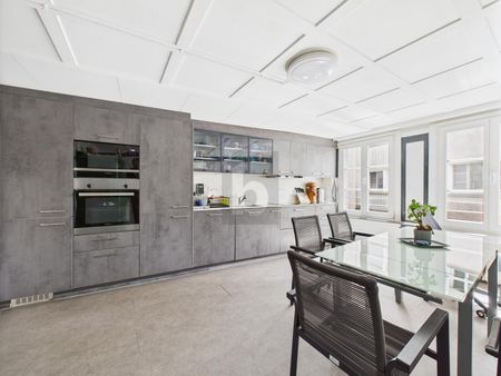 EXKLUSIV UND FRISCH SANIERT - Foto 2