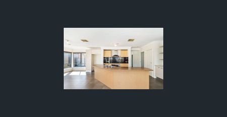 5 Stretton Drive, Brookfield, Vic 3338 - Photo 4