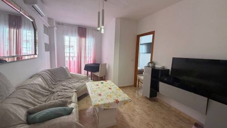 Beautiful apartment for long-term rent in Torrevieja. - Photo 4
