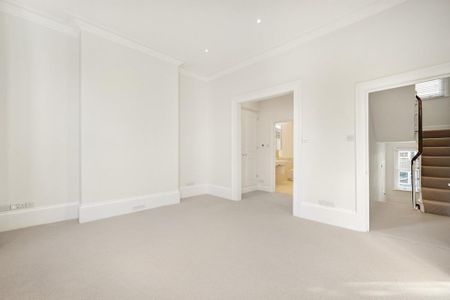 3 bedroom terraced house to rent - Photo 5