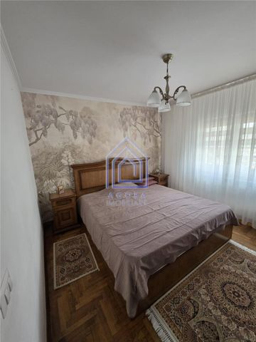 Apartament cu 3 camere - complet mobilat si utilat - Photo 3