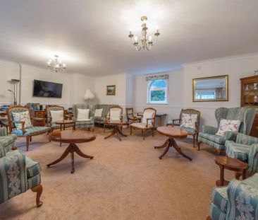 1 bedroom retirement property to rent - Photo 4