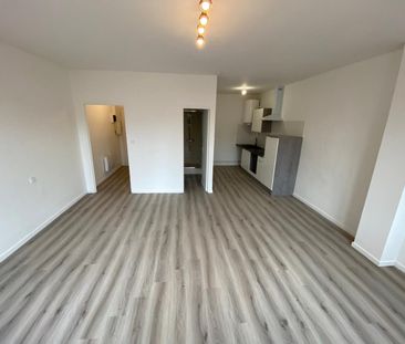 Location Appartement 1 pièce 36m² MONTAUBAN 82000 - Photo 4