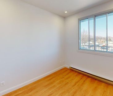 204A - 1855 Rue Therrien, Brossard - Photo 1