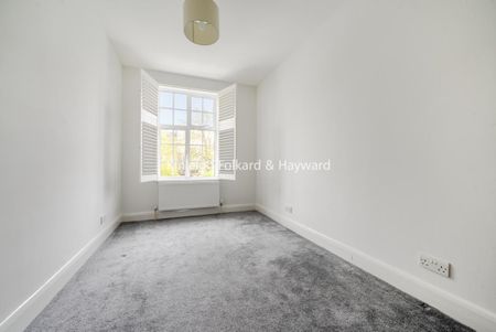 The Green, London N14 - Photo 2