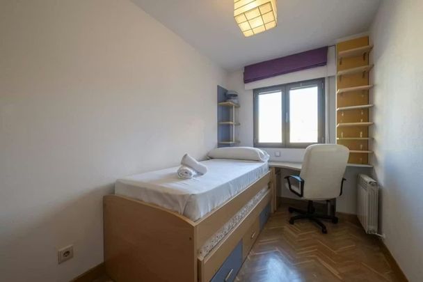 Calle de Pascual Rodríguez, Madrid, Community of Madrid 28011 - Photo 1