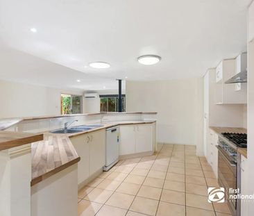SPACIOUS FAMILY HOME IN VICTORIA POINT - Photo 3