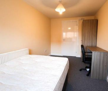 5 bedroom detached house to rent - Photo 6