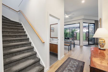 9 Holmes Street, Northcote VIC 3070 - Photo 3