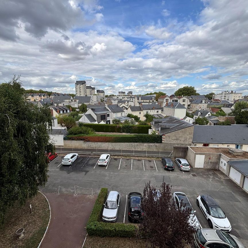 Location appartement 1 pièce 28 m2 à La Riche - Photo 1