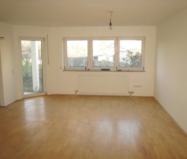 Rüdesheim: Moderne 2 ZKB mit Terrasse, EBK & neuem TL-Bad mit begeh... - Photo 1