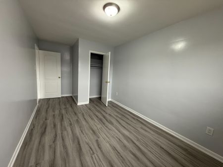 For Lease - 3172 Mallbridge Crescent, Mississauga, Ontario - Photo 3