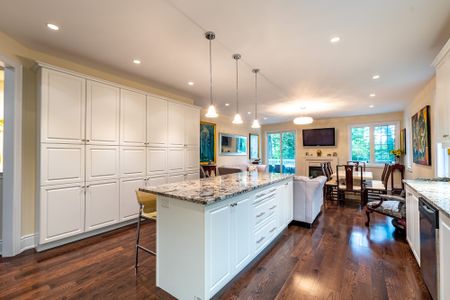 For Lease - 16 Deerfoot Trail, Huntsville, Ontario - Photo 3