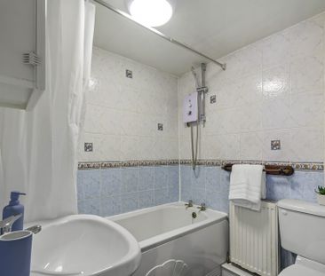 Flat 1, 257 HYDE PARK ROAD Leeds - LS6 1AG - Photo 5