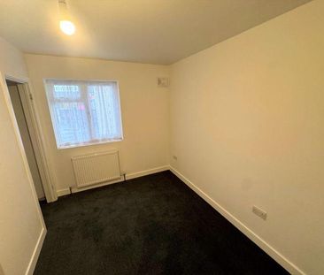 1 bedroom ground floor flat to rent - Photo 5