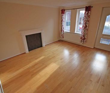 2 bedroom end of terrace house to rent - Photo 1