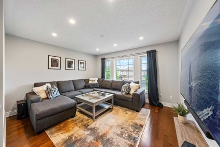 For Lease - 58 Lockheed Crescent Unit# Upper, Brampton, Ontario - Photo 3