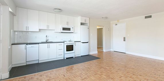 For Lease - 95 Lawton Boulevard Unit# B2, Toronto, Ontario - Photo 2