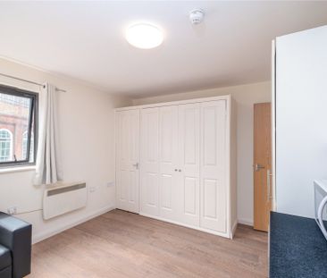Property to Rent - Photo 3