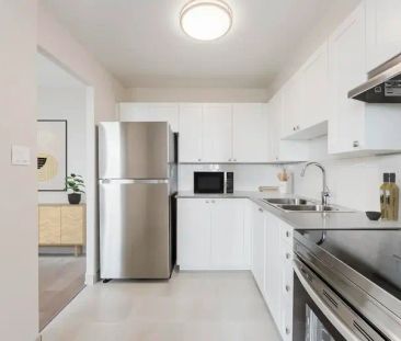 West Park I Apartments | 670 Sir John A. Macdonald Blvd, Kingston - Photo 1