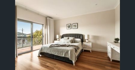 Stunning Fully Renovated 5-Bedroom Family Home in Prime Earlwood Location - Photo 4