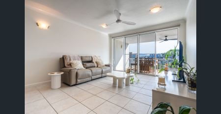 Inner-City Living - Fully Furnished Apartment | Portsea, Hale Street - Townsville CBD - Photo 2