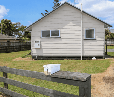 Charming 1-Bedroom Home in Excellent Location - Photo 3