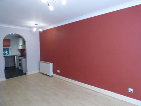 1 bedroom ground floor flat to rent - Photo 3