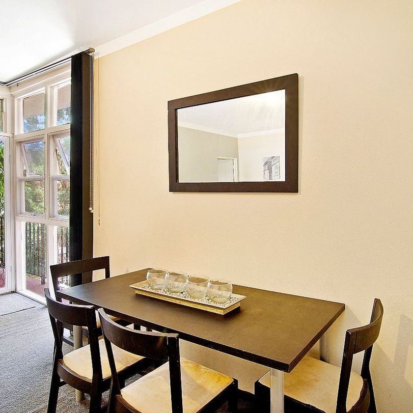 Quite & conveniently located - Photo 1